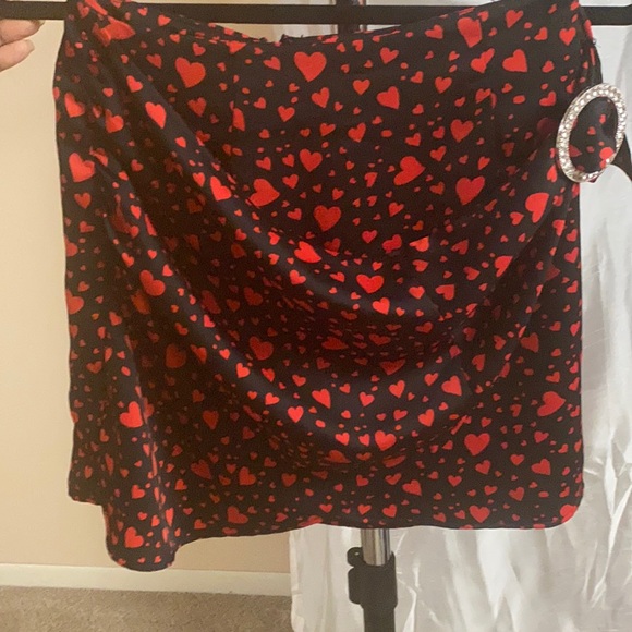 Skirt - Picture 1 of 2